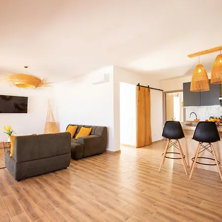 Maju Villa Tertenìa